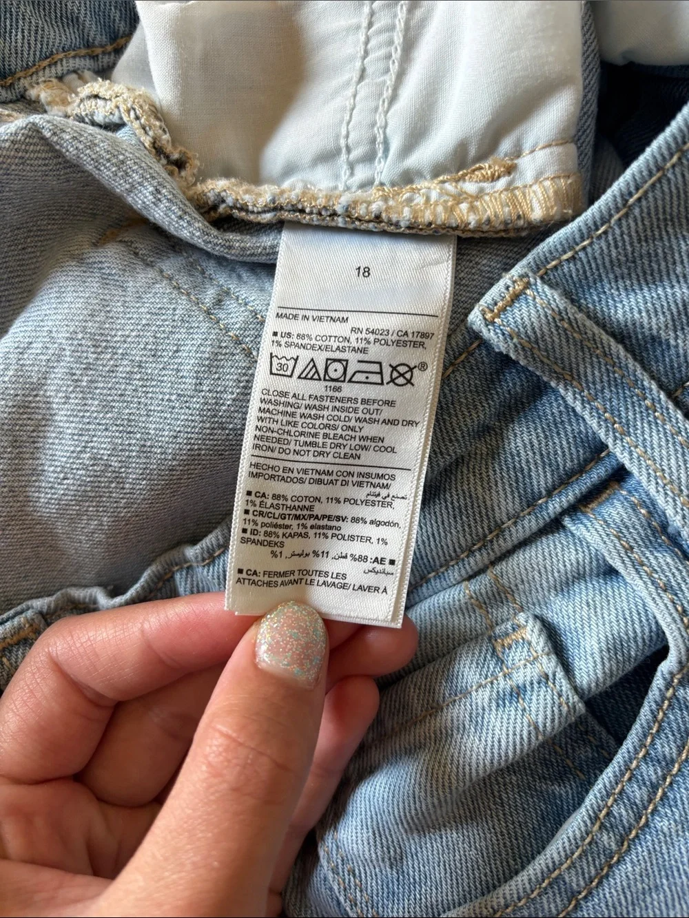 Old Navy girls size 18 boot-cut jeans